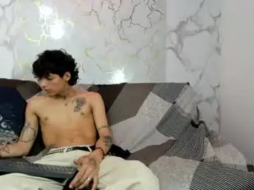 Chaturbate Live Porn of alexandluke1