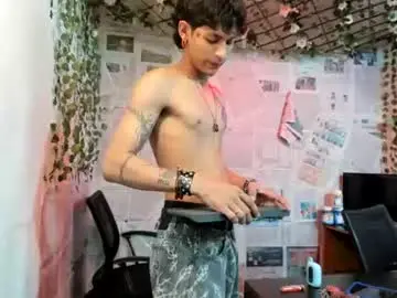 Chaturbate Live Sex Cam of alexandluke1