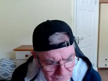 Chaturbate Live Sex Cam of wanttobefree90
