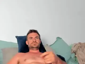 Chaturbate Free Live Porn of 10in_deluxe