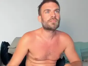 Chaturbate Live Sex Cam of 10in_deluxe