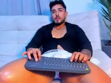 Chaturbate Live Porn of alan_greek_1