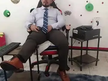 Chaturbate Live Porn of kalethbigdick88