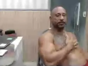 Chaturbate Best live sex cam show of hebertgomes