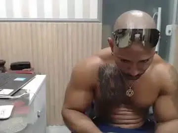 Chaturbate Live Porn of hebertgomes