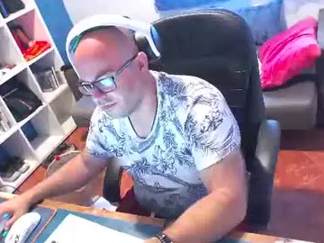 Chaturbate Live Sex of ravingr3d3
