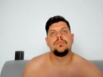 Chaturbate Free Porn Cam of famousboy1