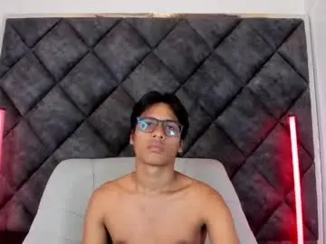 Chaturbate Watch Live Sex Cams of liamkron