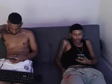 Chaturbate Best live sex cam show of alphas_latins