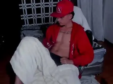 Chaturbate Live Sex Cam of brunocuttie94