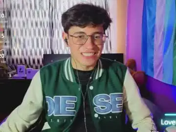 Chaturbate Sex Cam of angelito18_twink