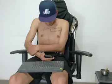 Chaturbate Free Porn Cam of evil_boss1