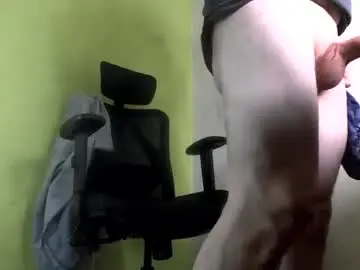 Chaturbate Live Sex Cam of 0815____pet