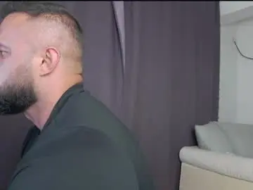 Chaturbate Free Live Porn of rickymiami1