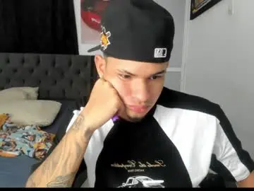 Chaturbate Live Porn of white_master444