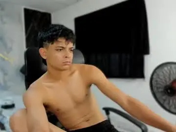 Chaturbate Free Live Porn of big_boss699