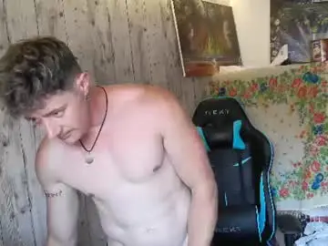 Chaturbate Sex Cam of frenchhornybibs