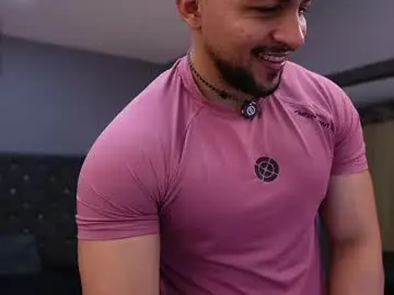 Chaturbate Watch Live Sex Cams of loganmartinx