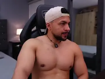 Chaturbate Live Porn of loganmartinx
