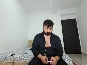 Chaturbate Live Sex of daddyy000018
