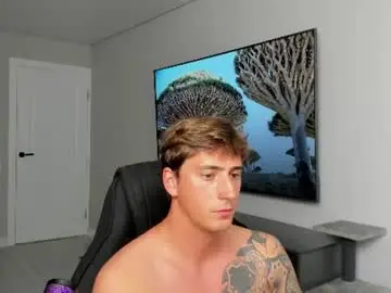 Chaturbate Watch Live Sex Cams of krishort