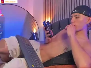 Chaturbate Free Porn Cam of maiky_cooper01