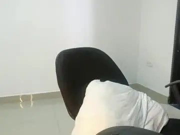 Chaturbate Free Porn Cam of pecsblack888