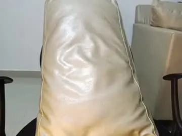 Chaturbate Watch Live Sex Cams of pecsblack888