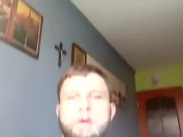 Chaturbate Watch Live Sex Cams of slaveboy32bi