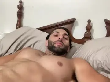 Chaturbate Free Porn Cam of fitcurvyman4fun_69