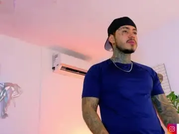 Chaturbate Free Live Porn of jordansmiith_