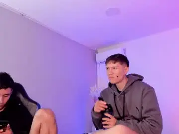 Chaturbate Sex Cam of handsomeboys19