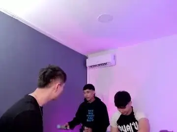 Chaturbate Private Sex Chat of handsomeboys19