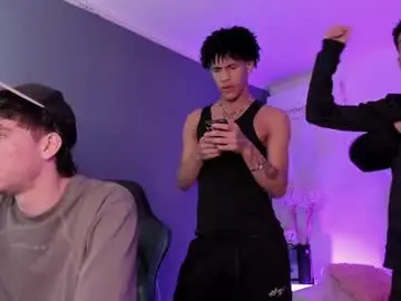 Chaturbate Adult Webcam of handsomeboys19