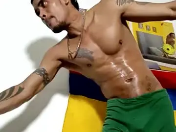 Chaturbate Live Sex Cam of lucascastrohot