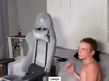 Chaturbate Watch Live Sex Cams of sky_hunter