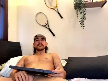 Chaturbate Live Sex Cam of aaron_wheel