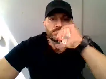 Chaturbate Sex Chat of titan_heart