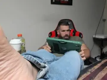 Chaturbate Live Sex Cam of brutalmaster1983