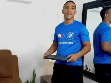 Chaturbate Nude Webcam of chris_arthus