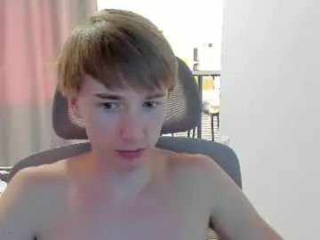 Chaturbate Live Porn of vibemygirl