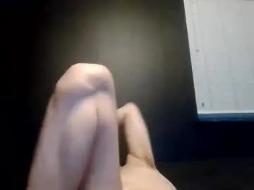Chaturbate Live Sex Cam of tallhungcloudyy