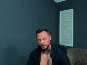 Chaturbate Best live sex cam show of brianhunts