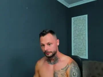 Chaturbate Free Porn Cam of brianhunts