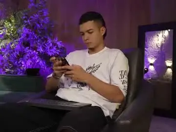 Chaturbate Live Sex Cam of marcoyethan