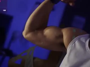 Chaturbate Live Sex Cam of capizzi_