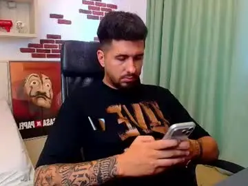 Chaturbate Nude Webcam of loganstroud