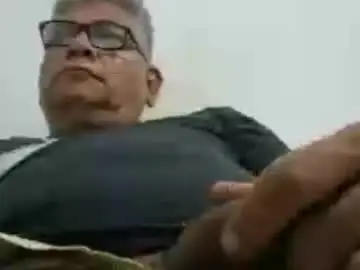 Chaturbate Best live sex cam show of poli475