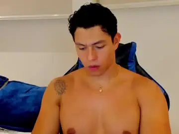 Chaturbate Best live sex cam show of adrian_del_mar