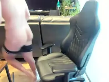 Chaturbate Free Live Porn of bashful4200